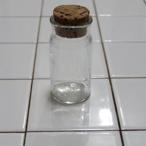 1 pc clear glass bottle with cork 4,4 fl oz 130 ml